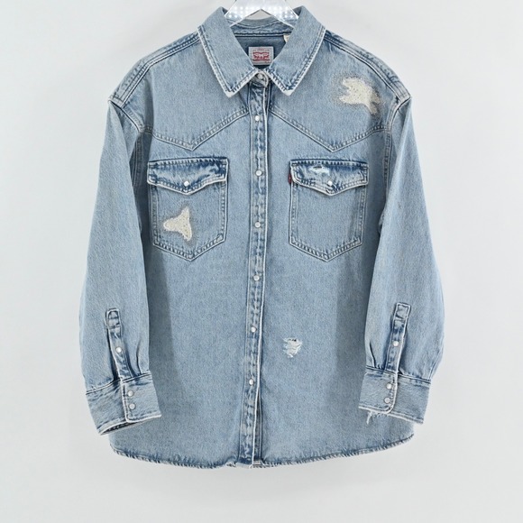 LEVIS Womens Dylan Relaxed Western Shirt 1X Pearl Snap Distressed Denim Shacket - Picture 1 of 12